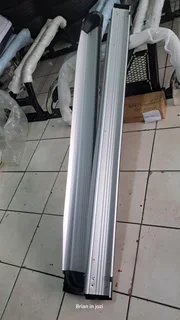  Toyota Hilux 2008 - 2015 OEM sidestep set. Leave your whatsapp number if interested.