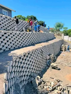 We do retaining walls and gabion baskets 0679057589