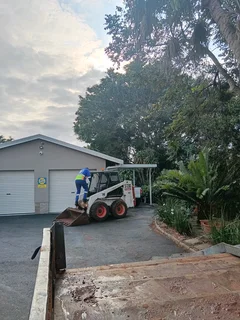 4 TON TRUCK AND BOBCAT HIRE