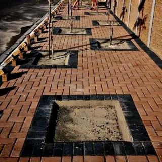 Paving installation