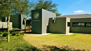 2 Bed House For Sale in Lombardy Estate in Pretoria-East