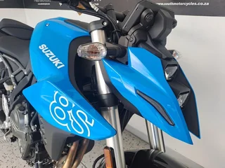 2025 Suzuki GSX 800 S