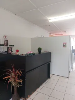 Salon space to rent in Central Verulam