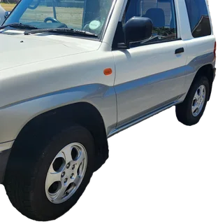 Mitsubishi pajero IO 4X4  3 door