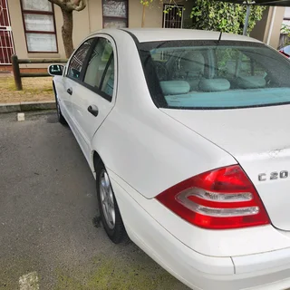 Mercedes c200  Kompressor  2002 183500kms