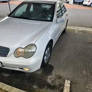 Mercedes c200  Kompressor  2002 183500kms