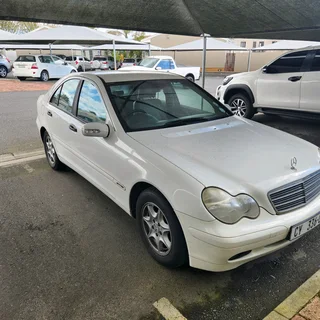Mercedes c200  Kompressor  2002 183500kms
