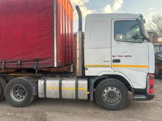 MASSIVE SALE – 2010 Volvo FH 440 Double Axle Truck Ready For Work