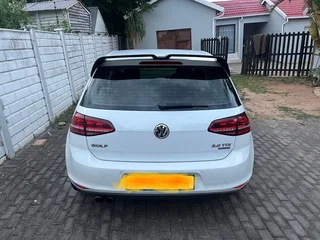 2014 Volkswagen Golf Hatchback