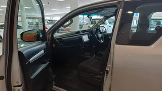 2022 Toyota Hilux 2.4 4x2 manual Extended Cab