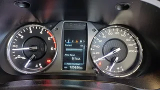 2022 Toyota Hilux 2.4 4x2 manual Extended Cab