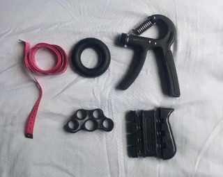 Grip training set + measuring tape
