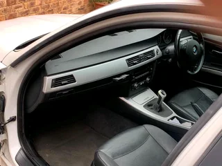 BMW 320i E90 2010 FOR SALE