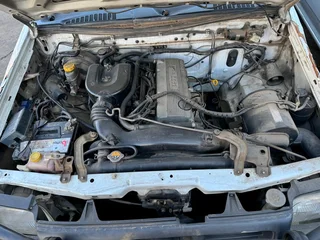 Nissan Hardbody 2.4 12valve Stripping