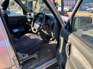 Scorpio 2.5 4x4 Stripping