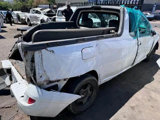 Nissan Np200 1.6 8v Stripping