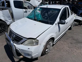 Nissan Np200 1.6 8v Stripping