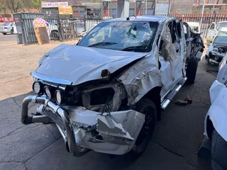 Isuzu Kb300 D Max Stripping