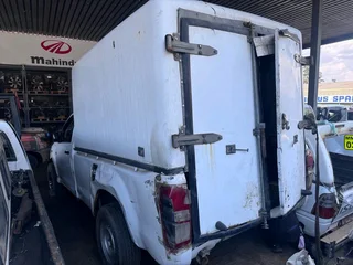 Isuzu Kb250c D Max Stripping