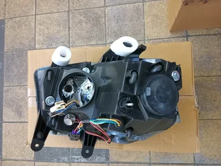 S-Series Projector Type White Indicator Headlights