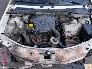 Np200 1.6 8v Stripping