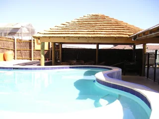 Cape Reed thatch tiles