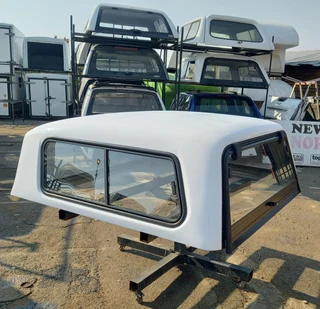 Ford Ranger T6 Dc With Windows Bucco Canopy