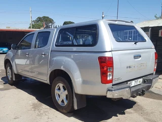 Isuzu Rt50 Dc With Windows Top Cap Canopy