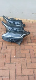 Range rover velar headlight