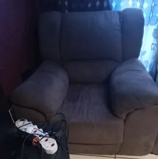 Grafton everest 2 seater and 1 seater