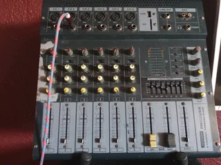 Dixon Amp and 2 disco 12 inch speakers