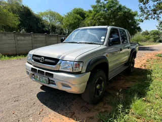 2003 Toyota Hilux KZ-TE 4x2 Double Cab (R160 000)