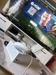 Xbox series S 512GB comes with a single controller 