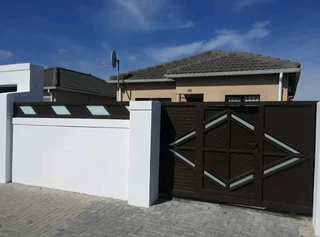 Aluminium stackers doors