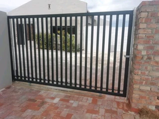 Aluminum gate&amp;door