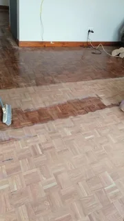 We give new life to all your wooden floors ,decks ,pergolas windows from R150 m2