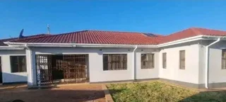 Painting waterproofing road markings garmazine puston Panels and art call 0735353007 for more inform