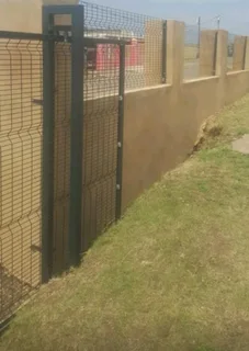 FENCING AND GATES SERVICES.