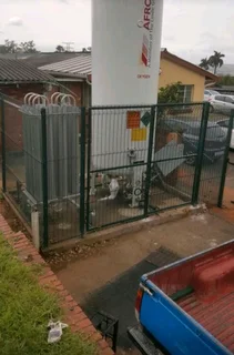 FENCING AND GATES SERVICES.