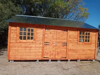 Log homes and Nutec.