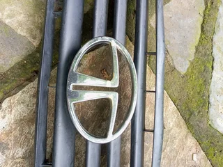 Tata front grill good condition