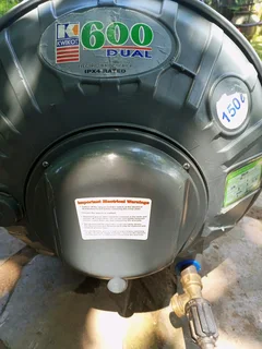 Very good condition working Kwikot geyser for sale