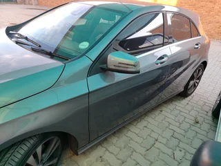 Mercedes Benz A200 R275 000 Urgent sale
