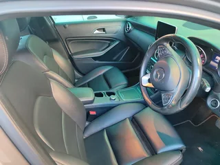 Mercedes Benz A200 R275 000 Urgent sale