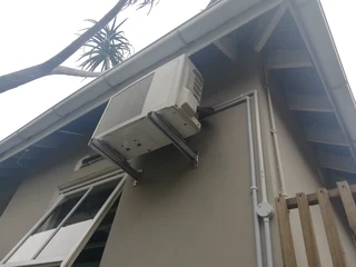 AIRCONDITIONING REPAIRS .INSTALLATION , SERVICING