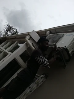 AIRCONDITIONING REPAIRS .INSTALLATION , SERVICING