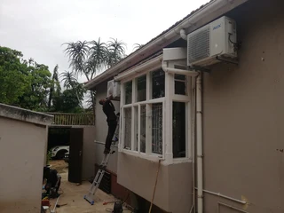 AIRCONDITIONING REPAIRS .INSTALLATION , SERVICING