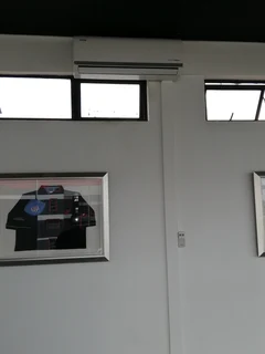 AIRCONDITIONING REPAIRS ,SERVICING ,REGASSING ,INSTALLATIONS .