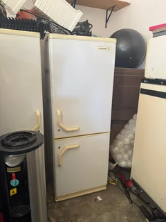 Kelvinator Full Freezer & Kelvinator Fridge+freezer