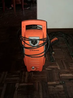 Pressure washer